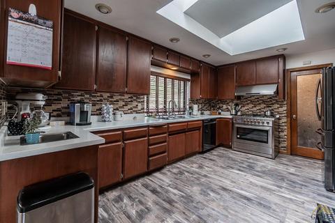24301 Rowel Ct, Tehachapi, CA 93561 photo 9