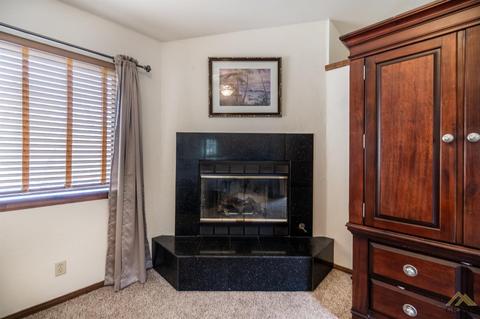 24301 Rowel Ct, Tehachapi, CA 93561 photo 18