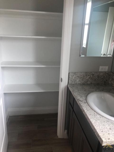 310 Amber St, Taft, CA 93268 photo 15