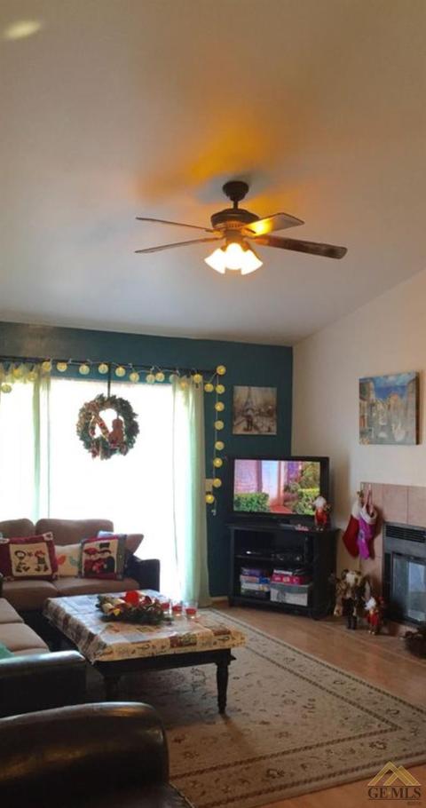 3908 Vance Ave, Bakersfield, CA 93313 photo 2