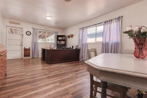 2116 Custer Ave, Bakersfield, CA 93304 photo 9