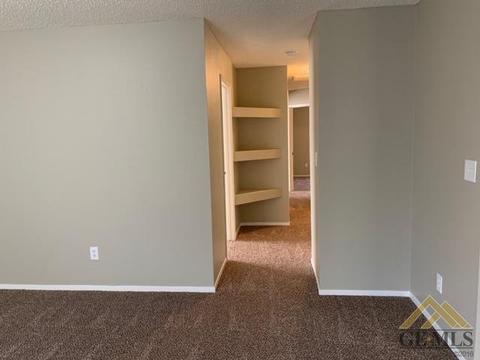 604 Camp Ave, Shafter, CA 93263 photo 5
