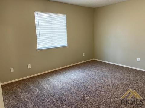 604 Camp Ave, Shafter, CA 93263 photo 11