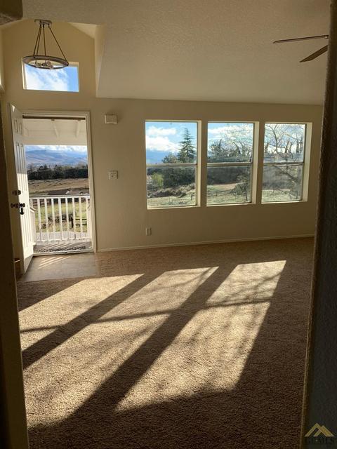19868 Cherry Ln, Tehachapi, CA 93561 photo 9