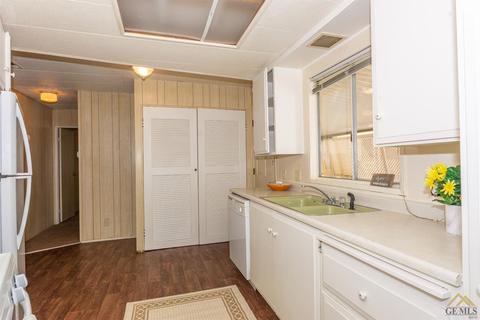 1 Tee Ln, Bakersfield, CA 93308 photo 8
