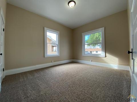 601 Lucard St, Taft, CA 93268 photo 6