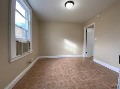 601 Lucard St, Taft, CA 93268 photo 17
