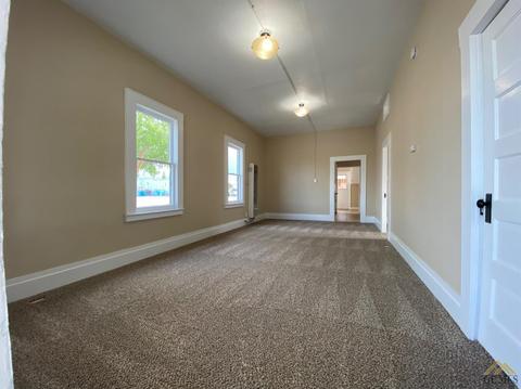 601 Lucard St, Taft, CA 93268 photo 5