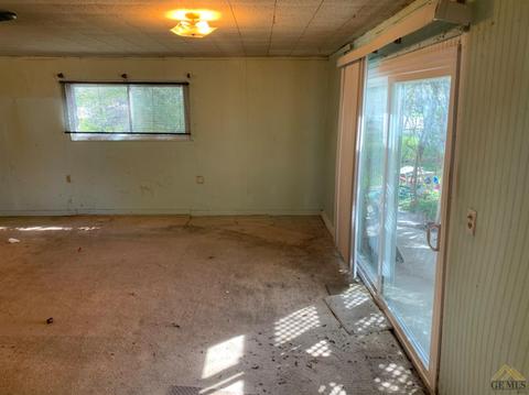 108 Adams St, Taft, CA 93268 photo 9
