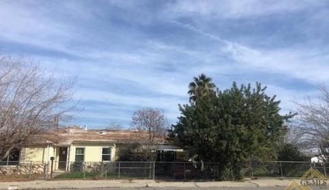 108 Adams St, Taft, CA 93268 photo 1