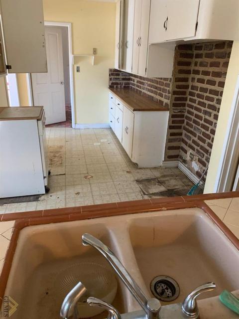 108 Adams St, Taft, CA 93268 photo 10