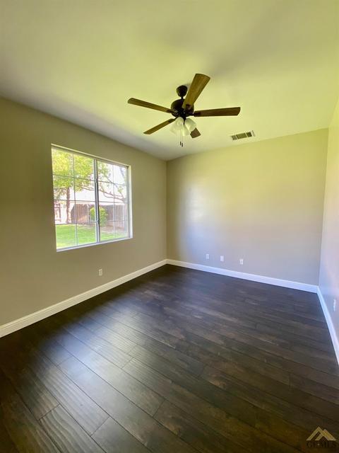 786 Pheasant Run Dr, Shafter, CA 93263 photo 11
