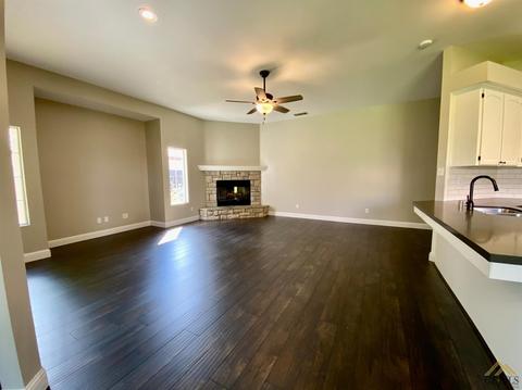 786 Pheasant Run Dr, Shafter, CA 93263 photo 5