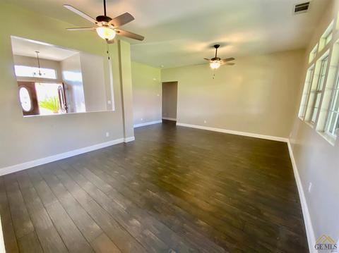 786 Pheasant Run Dr, Shafter, CA 93263 photo 12