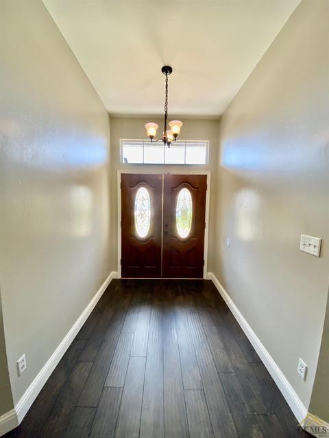 786 Pheasant Run Dr, Shafter, CA 93263 photo 3