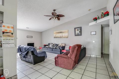 659 Camp Ave, Shafter, CA 93263 photo 5