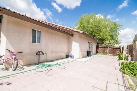 659 Camp Ave, Shafter, CA 93263 photo 16