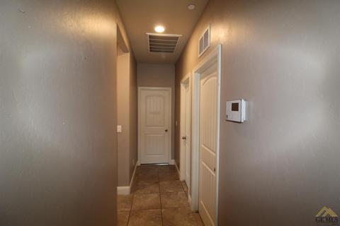 9517 Red Pine Dr, Shafter, CA 93263 photo 18