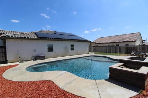 9517 Red Pine Dr, Shafter, CA 93263 photo 29