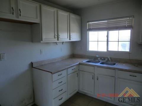 520 Lierly Ave, Taft, CA 93268 photo 11