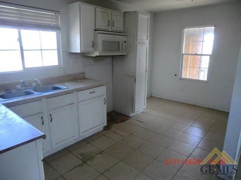 520 Lierly Ave, Taft, CA 93268 photo 10