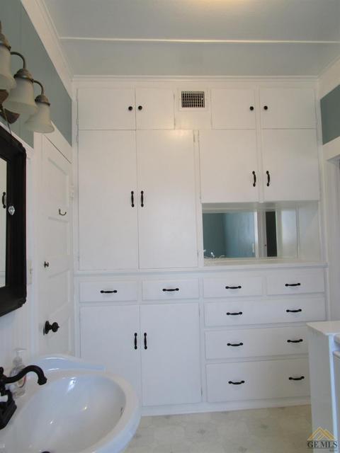724 Buchanan St, Taft, CA 93268 photo 10