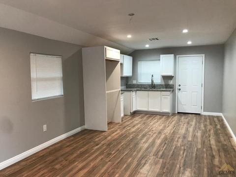 945 G St, Wasco, CA 93280 photo 7