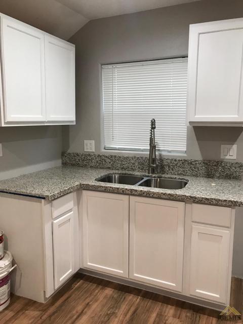 945 G St, Wasco, CA 93280 photo 8