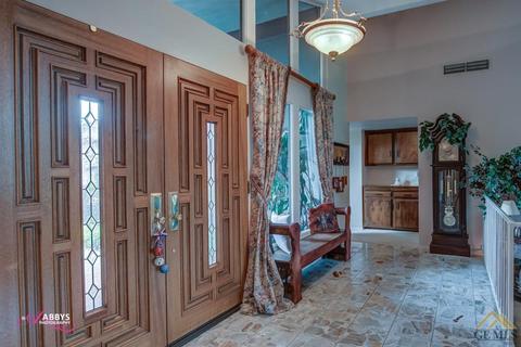 2913 S Summit Cir, Bakersfield, CA 93306 photo 4