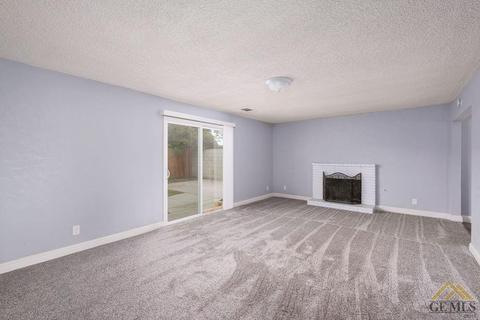 4400 Flicker Dr, Bakersfield, CA 93309 photo 8