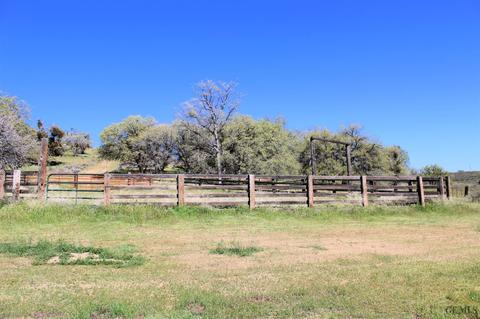 37867 Shanks Rd, Caliente, CA 93518 photo 23