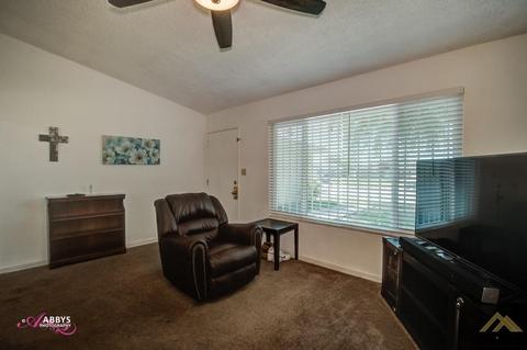 204 Nova Ct, Bakersfield, CA 93308 photo 7