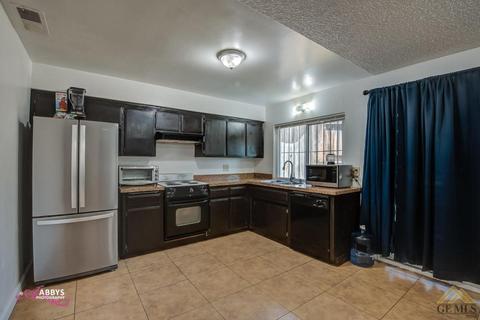 204 Nova Ct, Bakersfield, CA 93308 photo 9