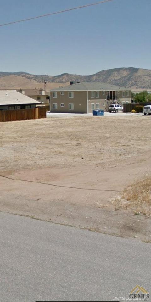 21220 Santa Maria Dr, Tehachapi, CA 93561 photo 1