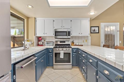 9008 Duncanson Dr, Bakersfield, CA 93311 photo 10