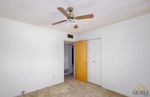 306 Pine St, Shafter, CA 93263 photo 16