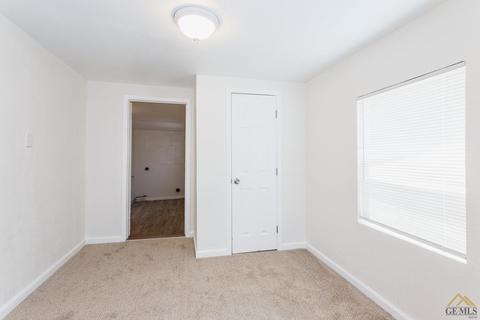 412 S Comanche Dr, Arvin, CA 93203 photo 23