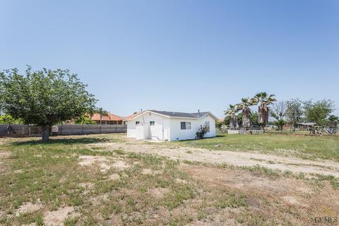 412 S Comanche Dr, Arvin, CA 93203 photo 6