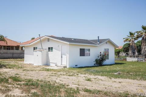 412 S Comanche Dr, Arvin, CA 93203 photo 7