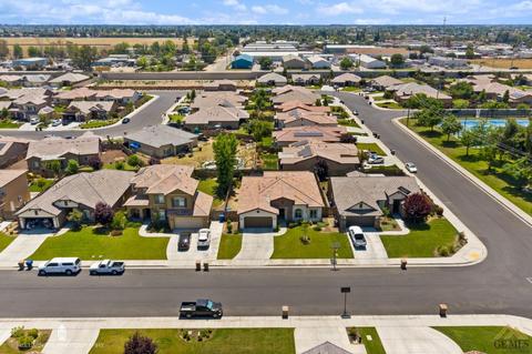 9313 Wolf River Ave, Bakersfield, CA 93312 photo 4