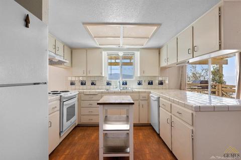18200 Morgan Ct, Tehachapi, CA 93561 photo 8