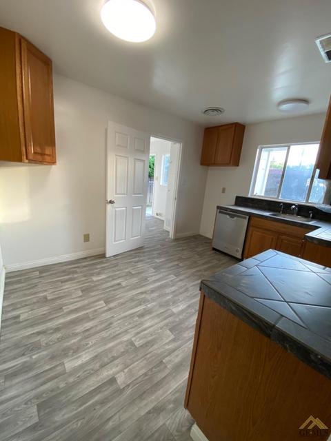 905 Williams Way, Taft, CA 93268 photo 7