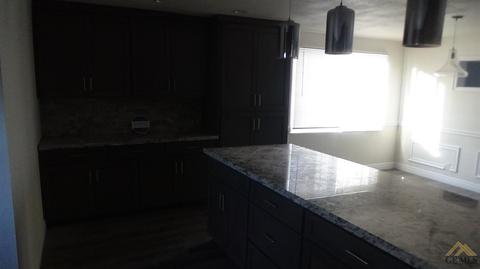 516 Wilson Ave, Taft, CA 93268 photo 6