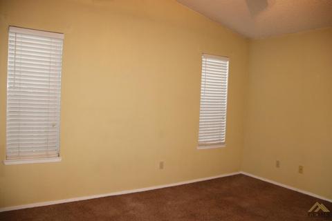 4301 Cyclone Dr, Bakersfield, CA 93313 photo 17