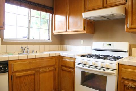 4301 Cyclone Dr, Bakersfield, CA 93313 photo 8