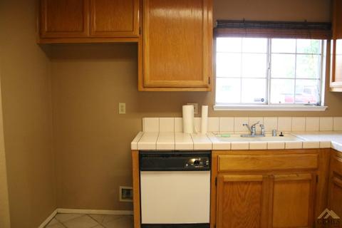 4301 Cyclone Dr, Bakersfield, CA 93313 photo 7