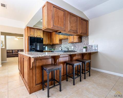 22291 Bogie St, Tehachapi, CA 93561 photo 6