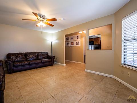 22291 Bogie St, Tehachapi, CA 93561 photo 9
