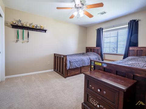 22291 Bogie St, Tehachapi, CA 93561 photo 12