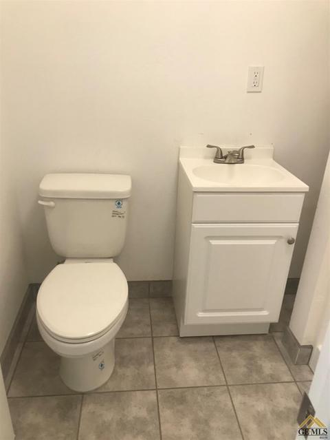 112 Stone Ave, Shafter, CA 93263 photo 9